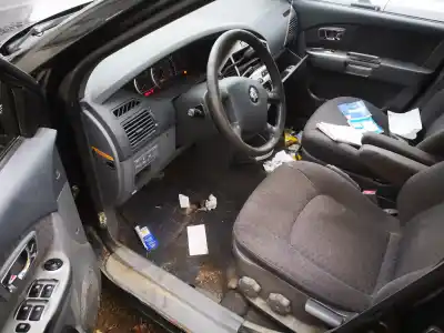 Veículo de Sucata kia carens 2.0 crdi ex monovolumen do ano 2006 alimentado 