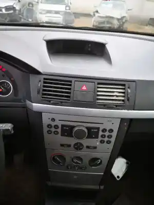 Scrapping Vehicle opel meriva b 1.7 16v cdti of the year 2004 powered z17dth