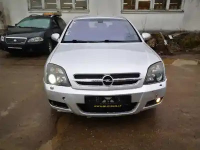 Scrapping Vehicle opel vectra c (z02) 2.2 dti 16v (f69) of the year 2004 powered y22dtr
