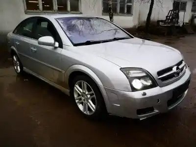 Scrapping Vehicle opel vectra c (z02) 2.2 dti 16v (f69) of the year 2004 powered y22dtr