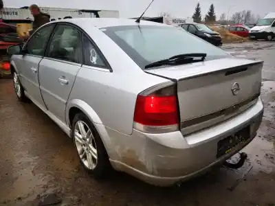 Scrapping Vehicle opel vectra c (z02) 2.2 dti 16v (f69) of the year 2004 powered y22dtr