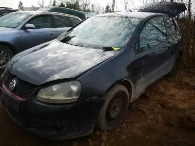 Veículo de Sucata volkswagen golf v (1k1) 2.0 tdi do ano 2004 alimentado azv