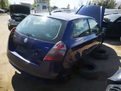 Здавання транспортного засобу fiat stilo (192) 1.9 jtd / 1.9 jtd 115 active року 2004 потужний 3858191