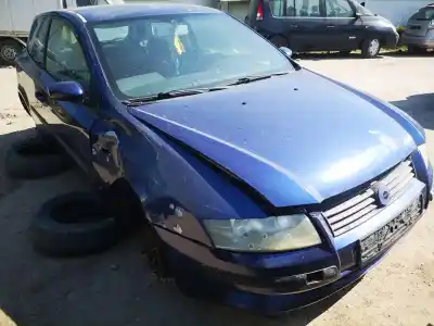 Здавання транспортного засобу fiat stilo (192) 1.9 jtd / 1.9 jtd 115 active року 2004 потужний 3858191