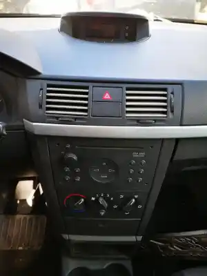 Scrapping Vehicle opel meriva b 1.7 16v cdti of the year 2003 powered z17dth