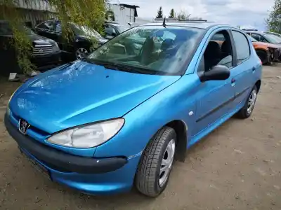 Veicolo di demolizione peugeot                                            206+                                                                                                                                                                                                                                                       1.4                                                                                                                                                                                                                                                        dell'anno 2000 alimentato tu3jp