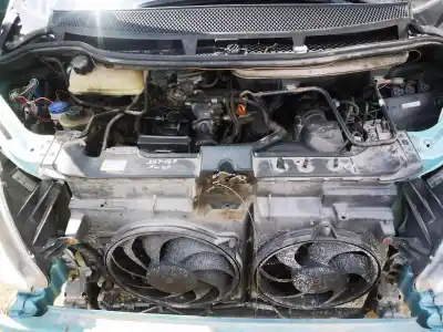 Veículo de Sucata citroen c8, i 2002.07 - 2008.06 2.0 hdi 79kw 2002.07 - 2014.12 do ano 2003 alimentado erhtb