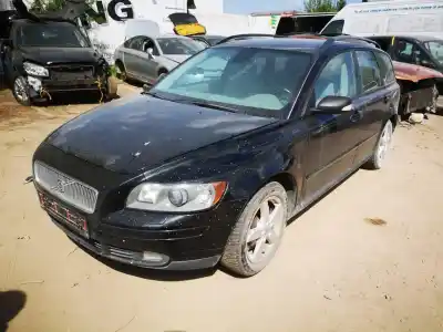 Veicolo di demolizione volvo v50 (545) 2.0 d dell'anno 2005 alimentato d4204t