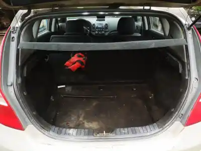 Veículo de Sucata hyundai i30 1.6 crdi cat do ano 2007 alimentado d4fb7u365495 , hu41