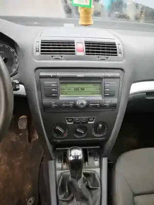 Здавання транспортного засобу skoda octavia combi (1z5) 1.9 tdi dpf року 2005 потужний bjb