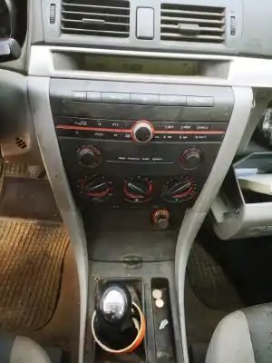 Veículo de Sucata mazda 3 (bk) 1.6 di turbo do ano 2005 alimentado 