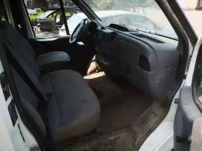 Veículo de Sucata ford transit mod.2000 caja abierta ft 300 2.0 medio do ano 2005 alimentado 