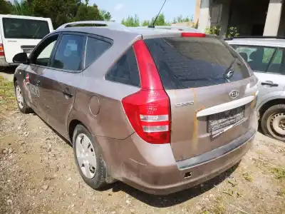 Veículo de Sucata kia ceed (ed) 1.6 crdi 115 do ano 2008 alimentado d4fb8z093496, r76d