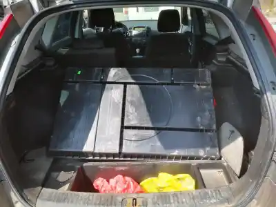 Veículo de Sucata kia ceed (ed) 1.6 crdi 115 do ano 2008 alimentado d4fb8z093496, r76d