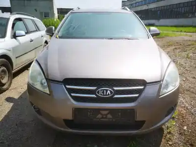 Veículo de Sucata kia ceed (ed) 1.6 crdi 115 do ano 2008 alimentado d4fb8z093496, r76d