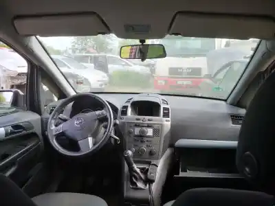 Veículo de Sucata opel zafira b 1.9 cdti do ano 2006 alimentado z19dt