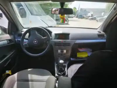 Здавання транспортного засобу opel astra h caravan 1.7 16v cdti року 2005 потужний z17dth