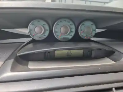 Veículo de Sucata fiat ulysse (179) 2.2 jtd dynamic do ano 2005 alimentado 