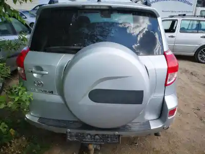 Scrapping Vehicle toyota rav 4 (a3) 2.2 turbodiesel cat of the year 2006 powered 