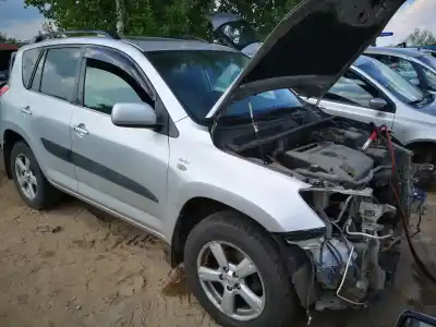 Scrapping Vehicle toyota rav 4 (a3) 2.2 turbodiesel cat of the year 2006 powered 