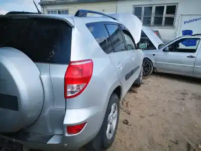 Scrapping Vehicle toyota rav 4 (a3) 2.2 turbodiesel cat of the year 2006 powered 