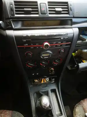 Veículo de Sucata mazda 3 (bk) 1.6 (bk14) do ano 2003 alimentado 