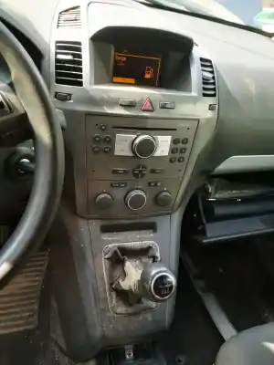 Veículo de Sucata opel zafira b 1.9 cdti do ano 2005 alimentado z19dt