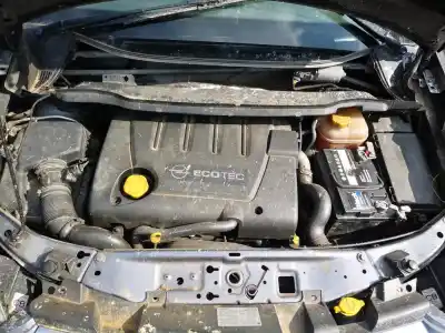 Veículo de Sucata opel zafira b 1.9 cdti do ano 2005 alimentado z19dt