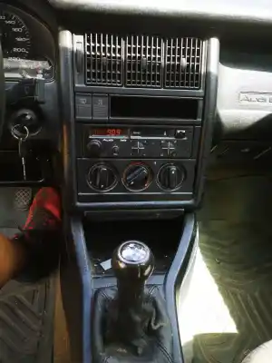 Veicolo di demolizione audi 80/90 (893) 1.8 dell'anno 1988 alimentato ru