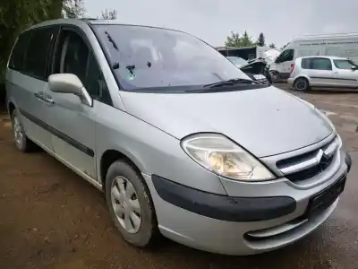 Veículo de Sucata CITROEN C8 2.2 HDi Exclusive do ano 2002 alimentado 