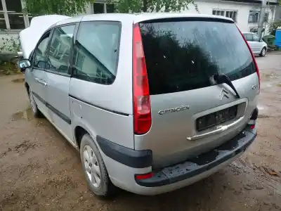 Veículo de Sucata citroen c8 2.2 hdi exclusive do ano 2002 alimentado 