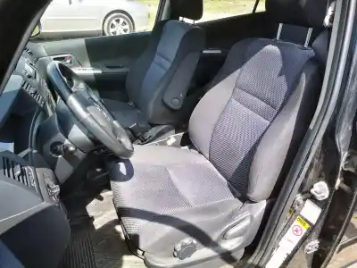 Scrapping Vehicle toyota corolla (e11) 2.0 d-4d linea sol of the year 2003 powered 