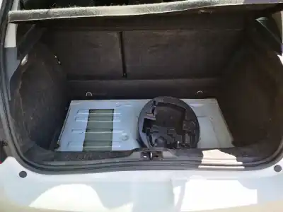 Scrapping Vehicle renault   of the year 2012 powered k9k770