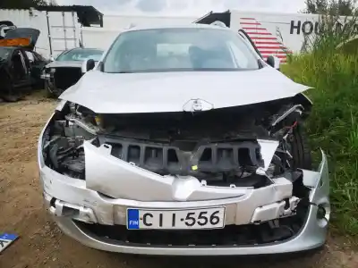 Veículo de Sucata renault megane 1.5 dci k9k j8 do ano 2012 alimentado 