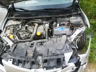 Veículo de Sucata renault megane 1.5 dci k9k j8 do ano 2012 alimentado 