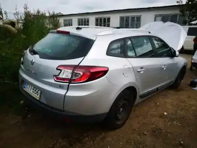 Veículo de Sucata renault megane 1.5 dci k9k j8 do ano 2012 alimentado 