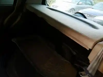 Veicolo di demolizione renault megane ii (bm0/1_, cm0/1_) 1.5 dci dell'anno 2004 alimentato 