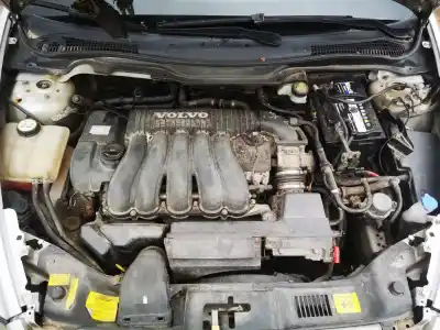 Veículo de Sucata volvo v50 (545) 2.4 do ano 2004 alimentado b5244s5