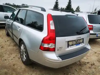 Veículo de Sucata volvo v50 (545) 2.4 do ano 2004 alimentado b5244s5