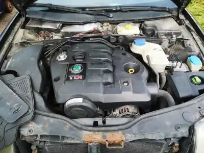 Veículo de Sucata skoda superb (3u4) 1.9 tdi do ano 2002 alimentado awx