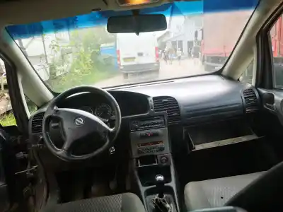 Veículo de Sucata opel zafira a 2.0 dti do ano 2003 alimentado 	y20dth