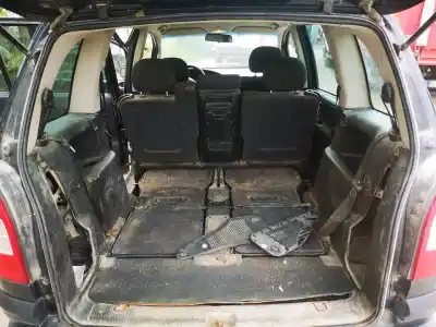 Veículo de Sucata opel zafira a 2.0 dti do ano 2003 alimentado 	y20dth