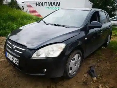 Veículo de Sucata kia ceed (ed) 1.6 crdi 115 do ano 2008 alimentado d4fb8z070283, 	r76d