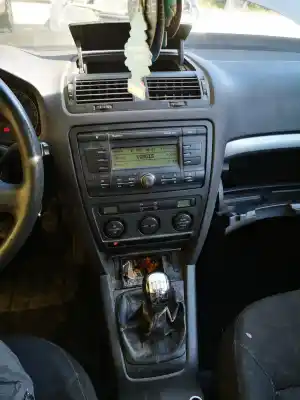 Veículo de Sucata skoda octavia combi (1z5) 1.9 tdi dpf do ano 2006 alimentado bxe