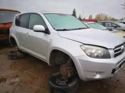 Scrapping Vehicle toyota rav 4 (a3) 2.2 d-cat of the year 2007 powered 