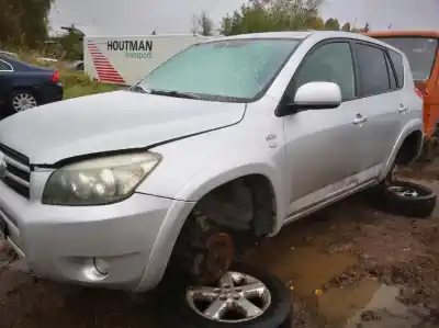 Scrapping Vehicle toyota rav 4 (a3) 2.2 d-cat of the year 2007 powered 