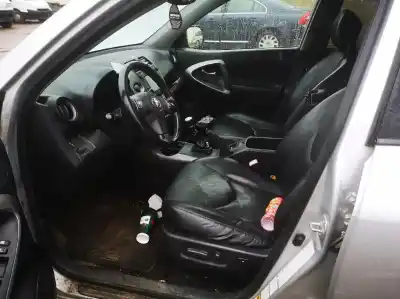 Scrapping Vehicle toyota rav 4 (a3) 2.2 d-cat of the year 2007 powered 