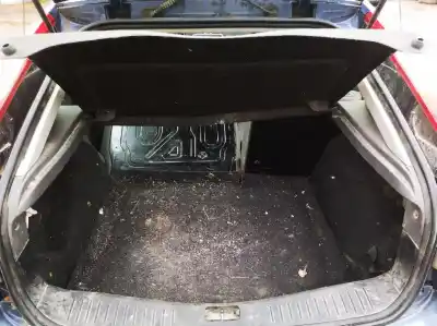 Veículo de Sucata ford focus turnier (cb4) 1.6 16v cat do ano 2006 alimentado 