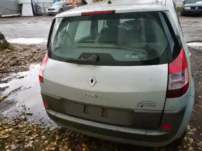 Veicolo di demolizione renault scenic ii 1.9 dci diesel dell'anno 2005 alimentato 