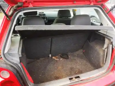 Scrapping Vehicle volkswagen polo (9n1) 1.9 sdi of the year 2004 powered 